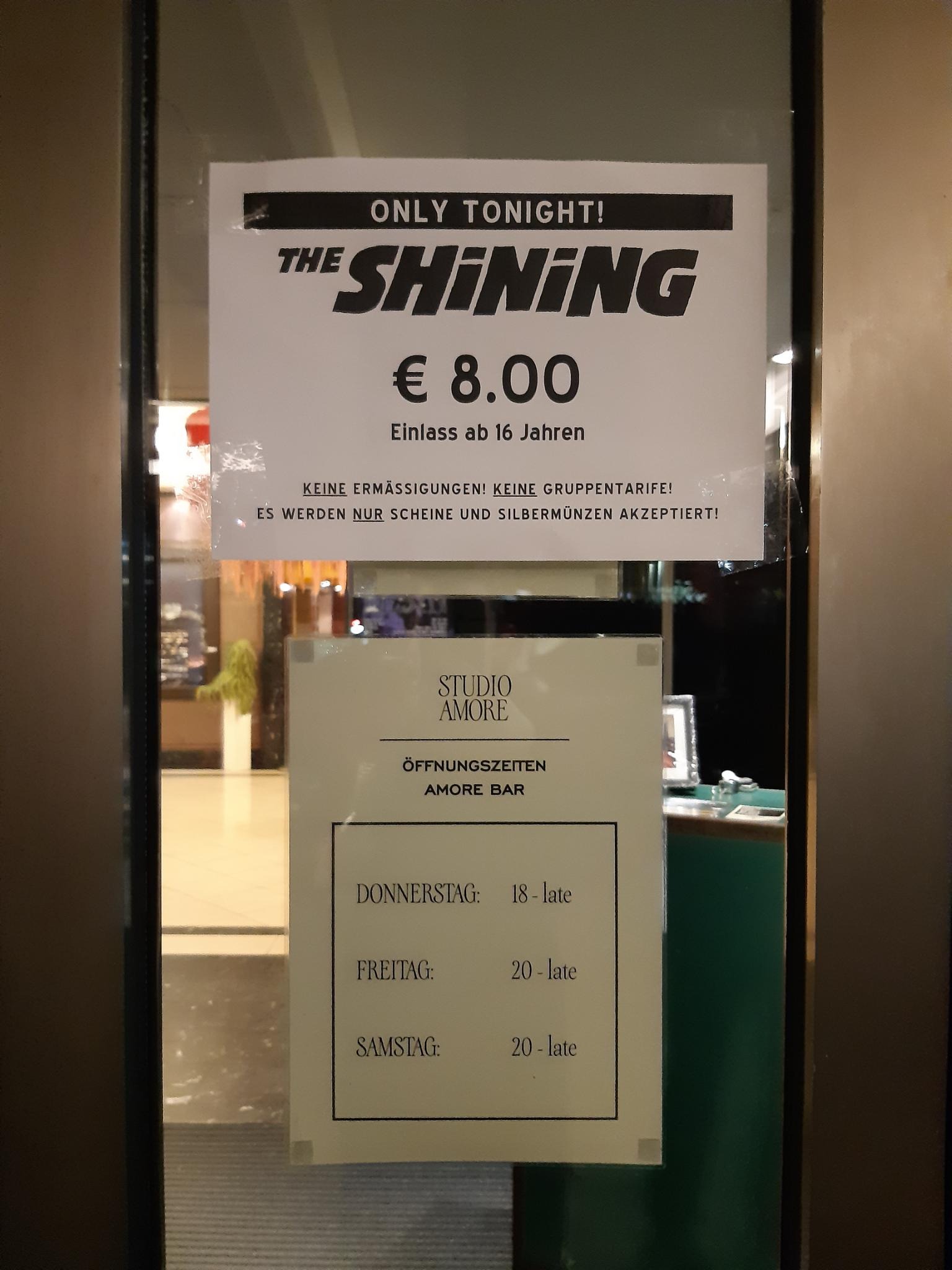 The Shining | Filmvorführung im verlassenen Luxushotel | Foto: Marlene Mercy
